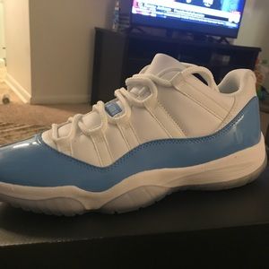 Retro 11 low top university blue Jordan’s